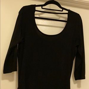 Torrid black quarter sleeve with cinched sides